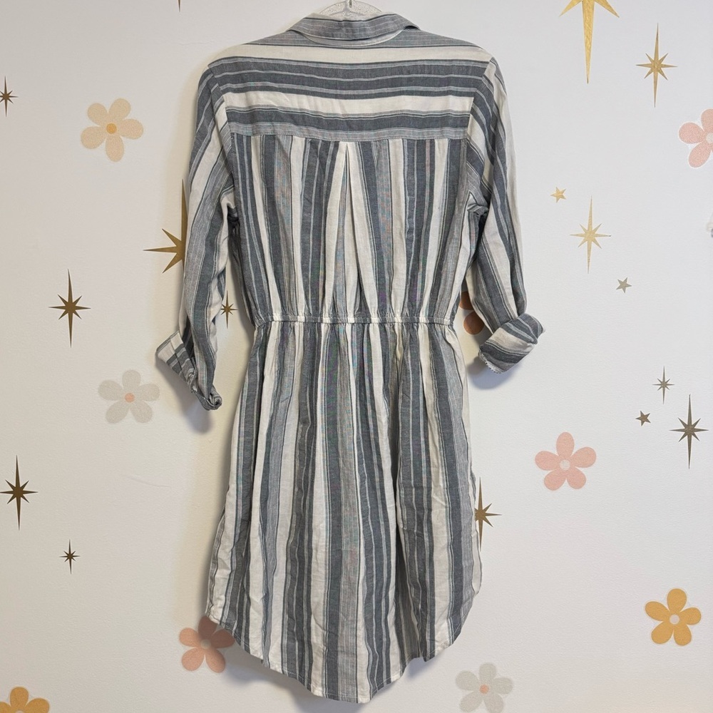 Women’s Striped Button Down Dress - Picture 3 of 4